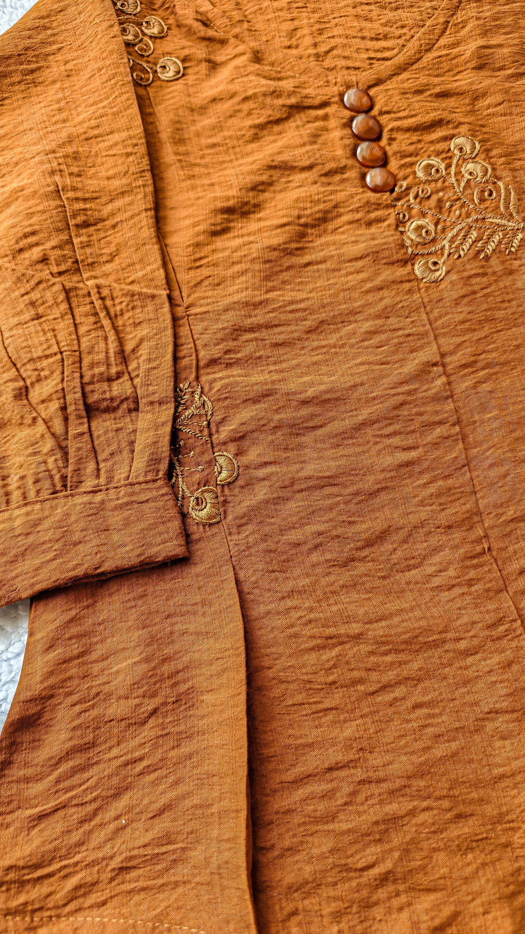 Cinnamon Embroidered Top (Medium)