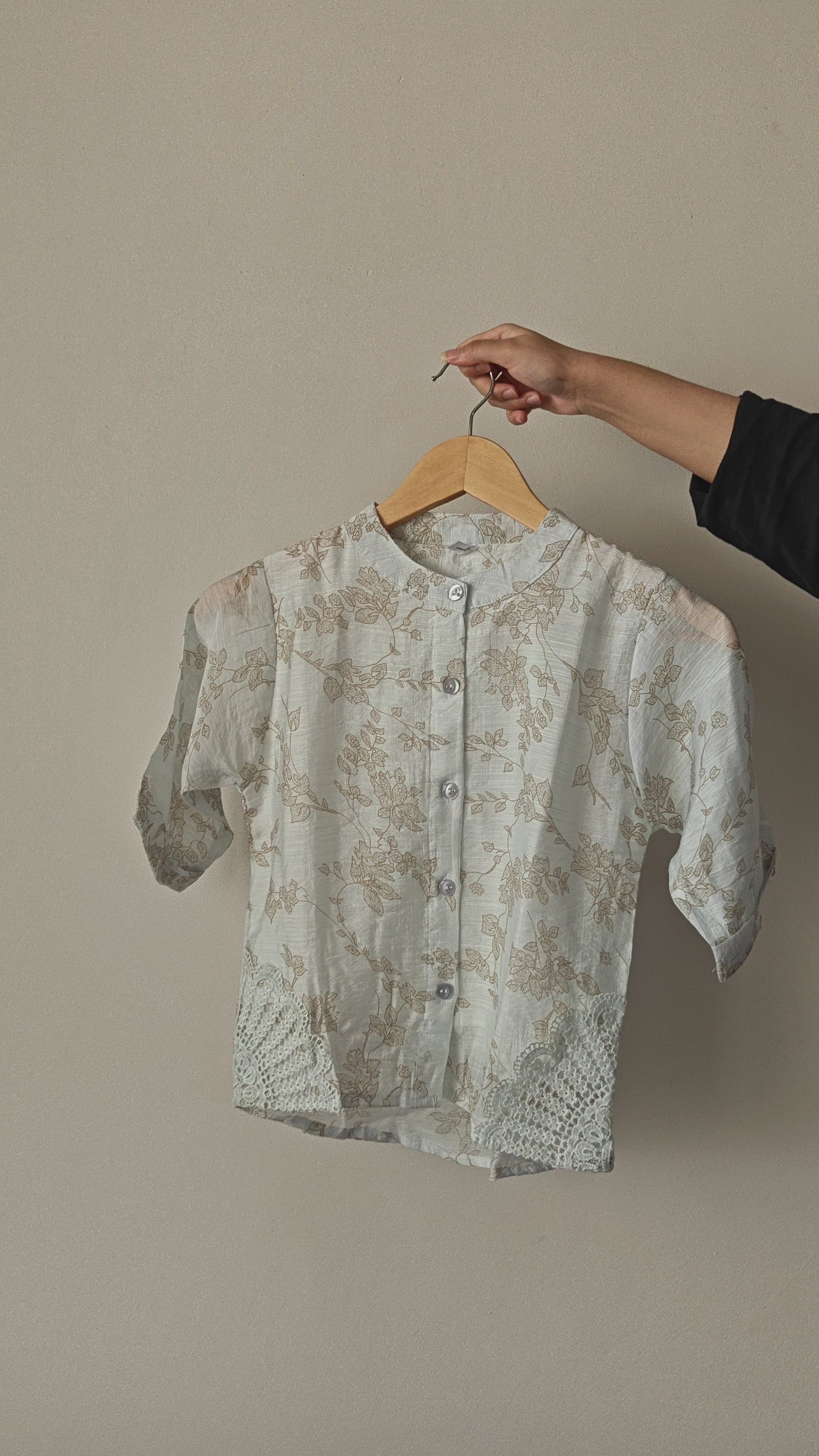 Printed White Top (Medium)