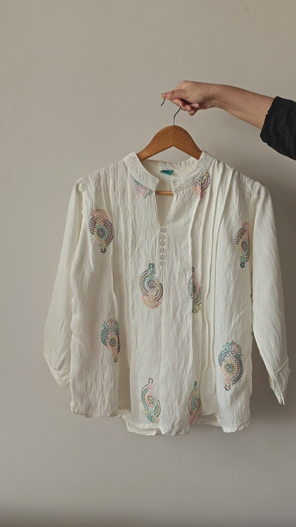 White Mandarin collar Top with Front Pleats (XXL)
