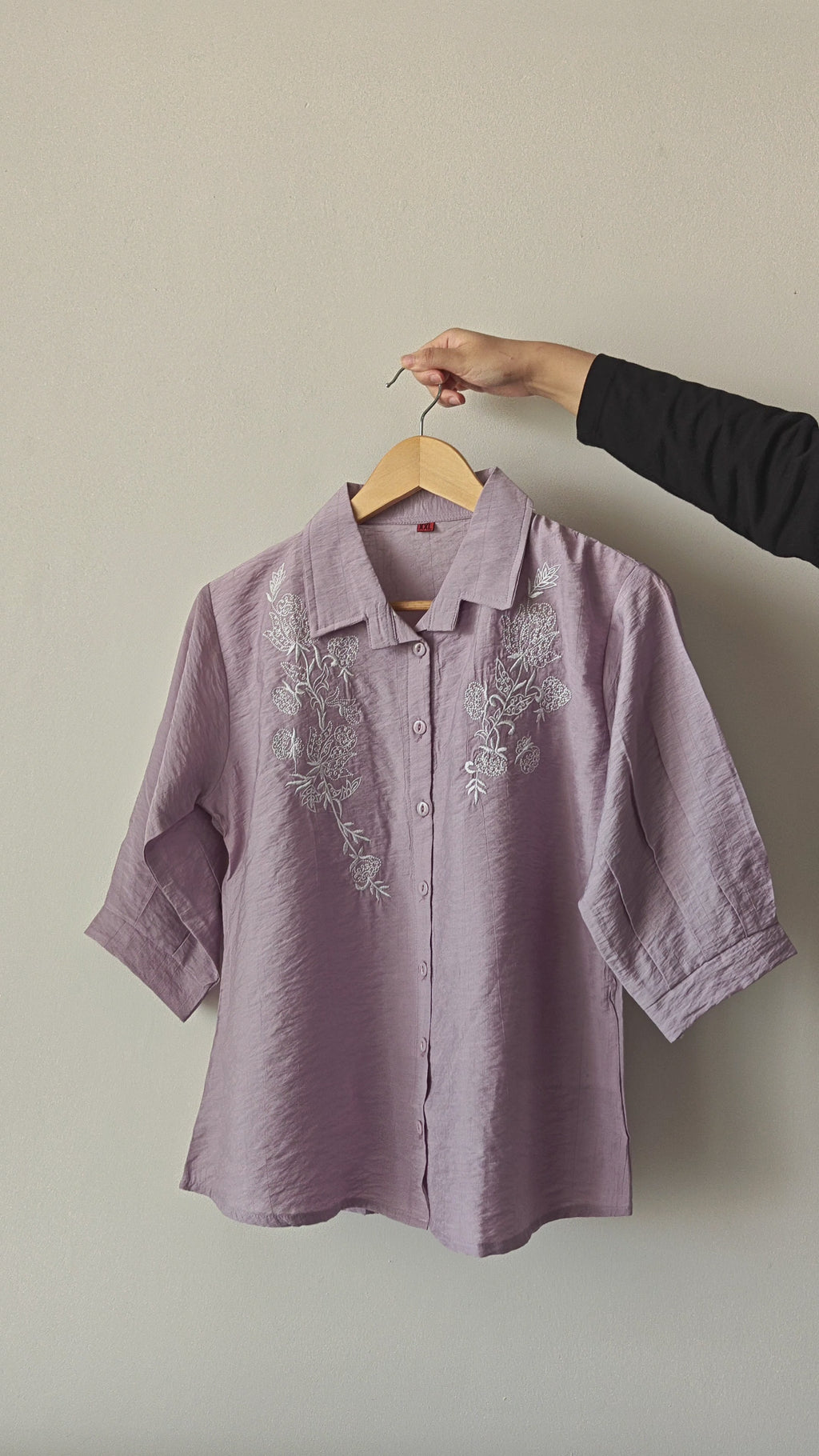 Lilac & White Embroidered Top (Large/XL)