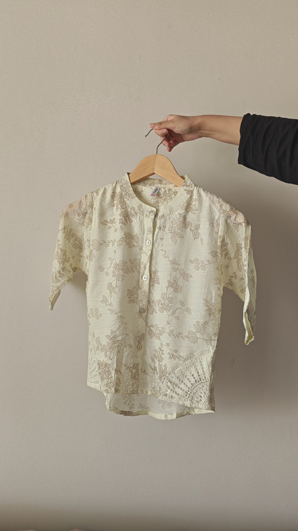 Printed Cream Top (Medium)
