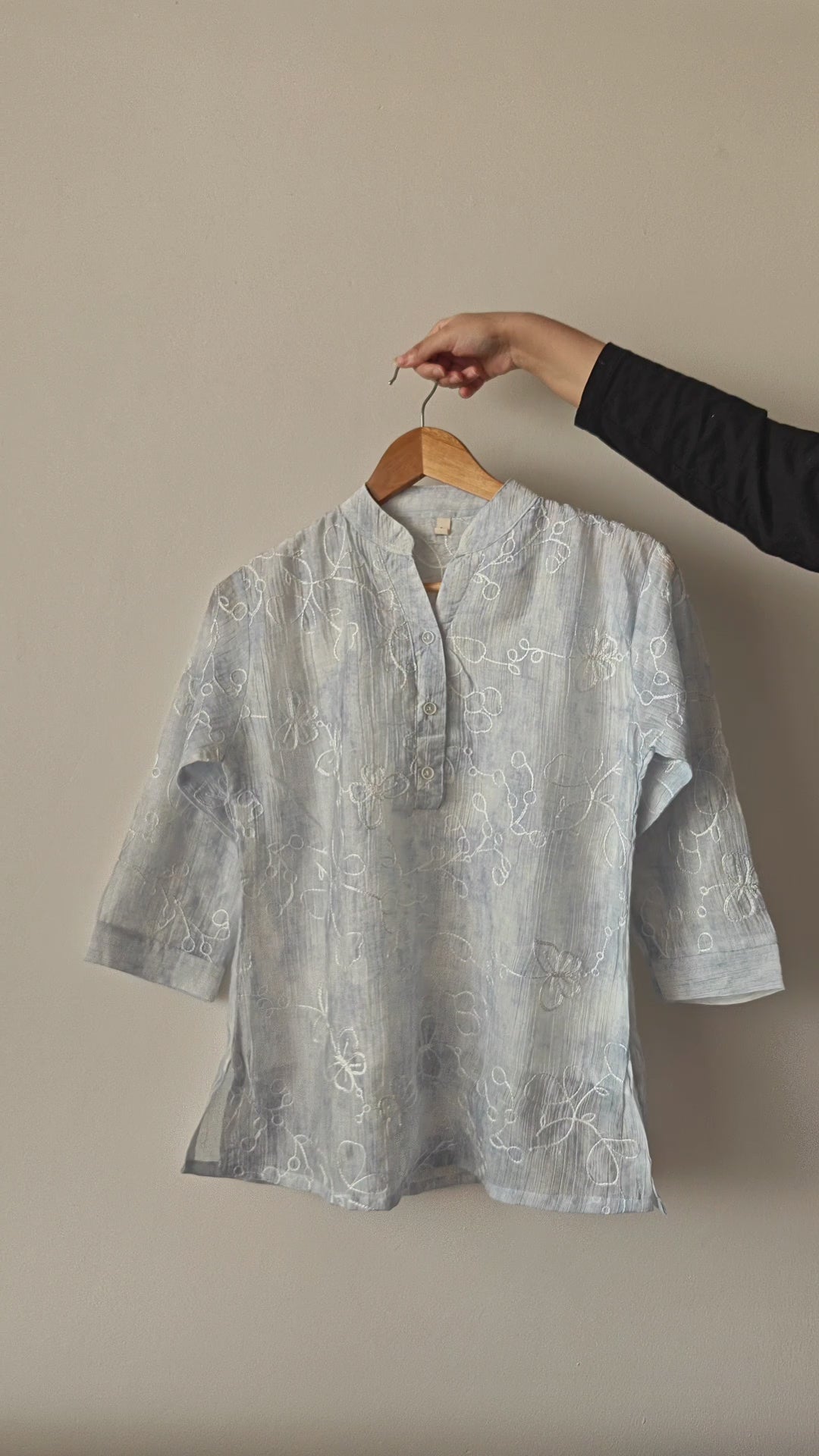 Light Blue Mandarin Collar White Embroidery Women's Top (Large/XL)