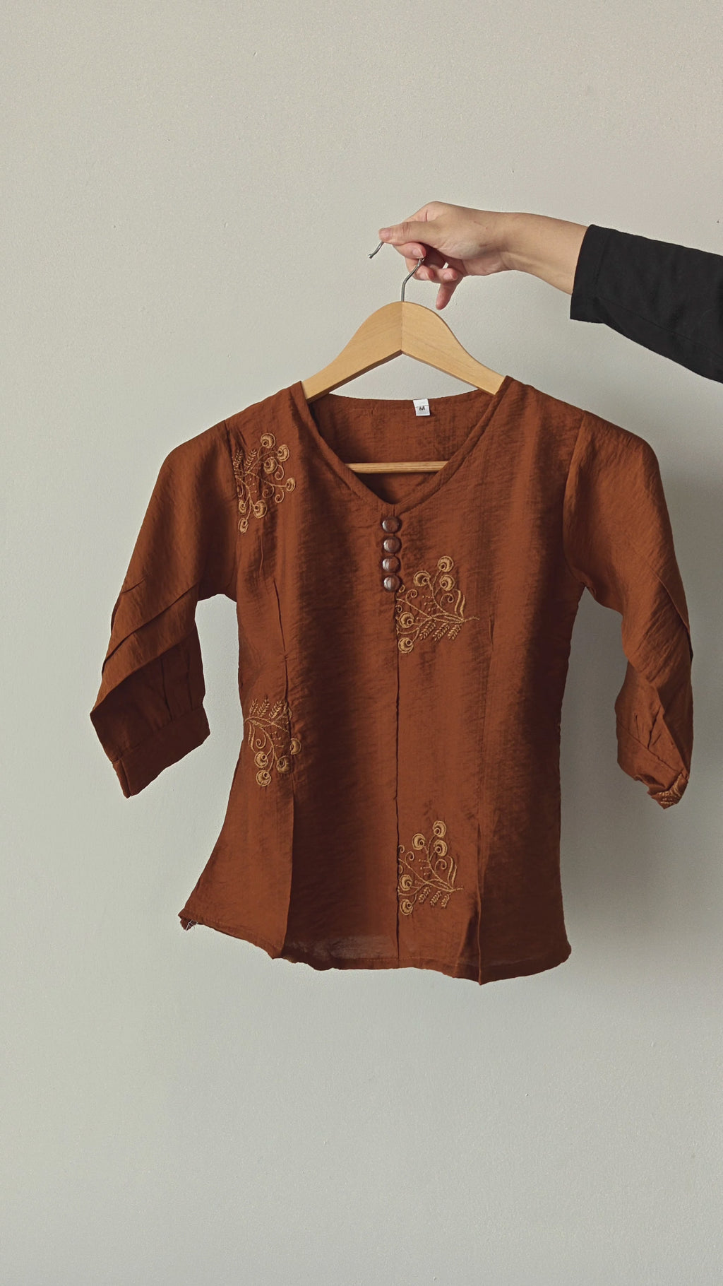 Cinnamon Embroidered Top (Medium)
