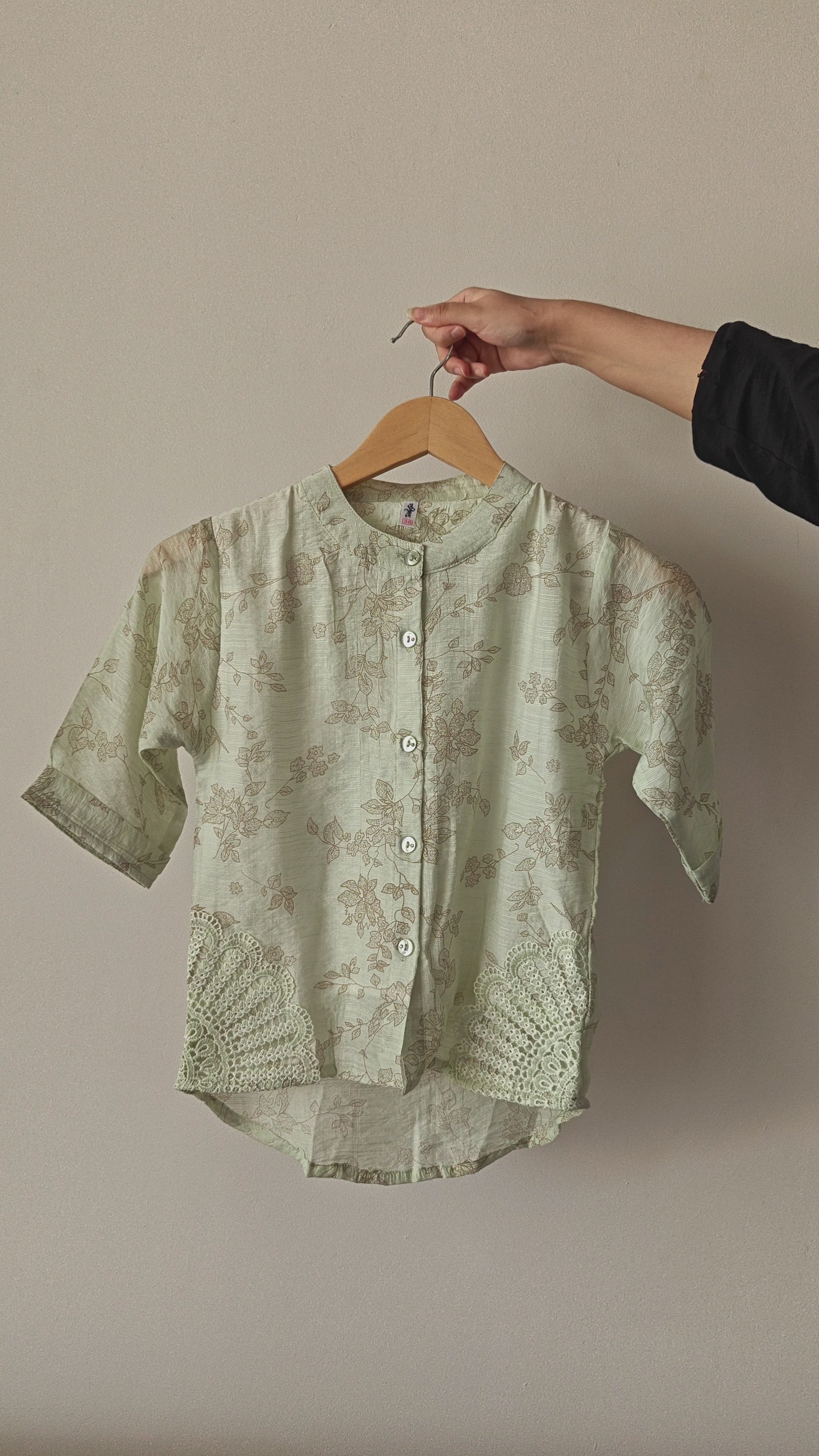 Printed Green Top (Medium)